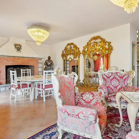 Studio In Castle With Pool And Views Of The Majella Park And Lake Bomba *