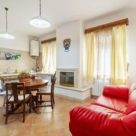Studio In Castle With Pool And Views Of The Majella Park And Lake Bomba