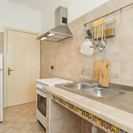 Studio In Castle With Pool And Views Of The Majella Park And Lake Bomba