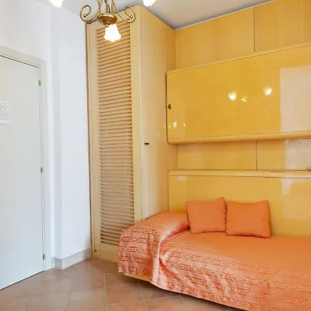 Studio In Castle With Pool And Views Of The Majella Park And Lake Bomba Holiday home