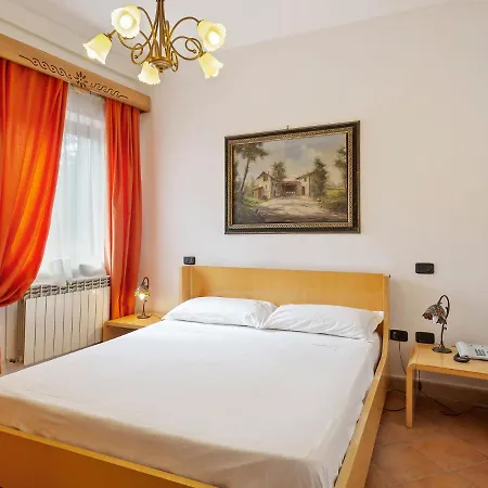 Studio In Castle With Pool And Views Of The Majella Park And Lake Bomba